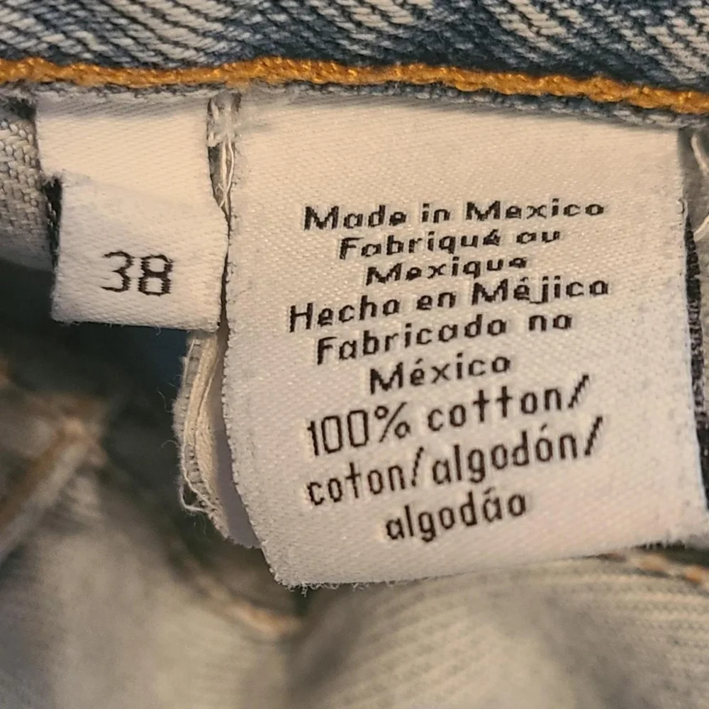 CALVIN KLEIN VINTAGE BOYS SHORTS STONE WASH DISTROYED DENIM 38x8